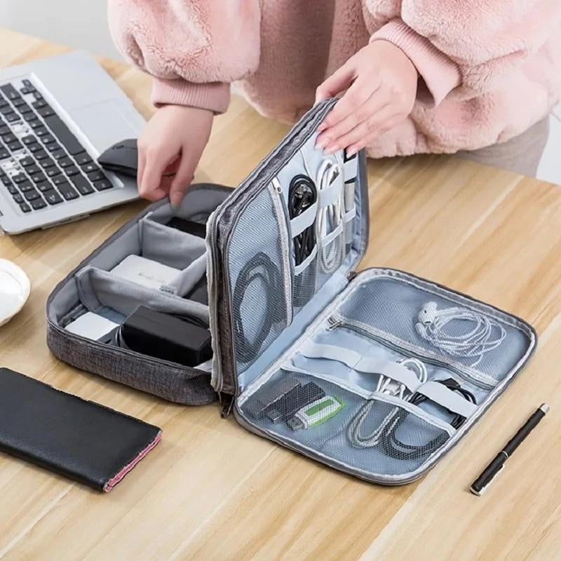 Pochette Organisateur Électronique de Voyage — Câbles & Accessoires